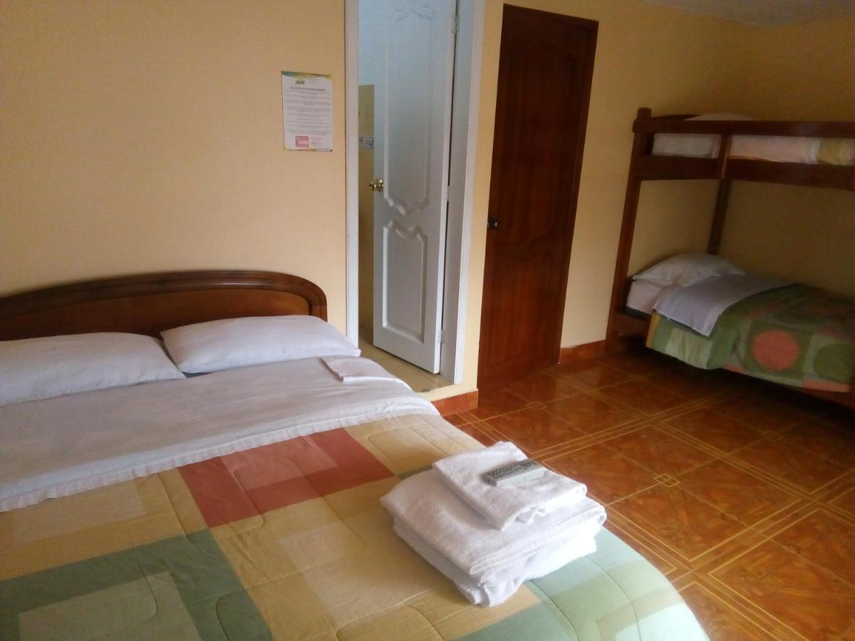 באניוס Hotel Amazonia Y Sol מראה חיצוני תמונה
